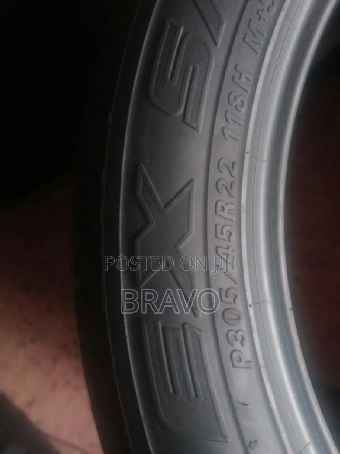 305/45r22 NEXEN Good Condition.