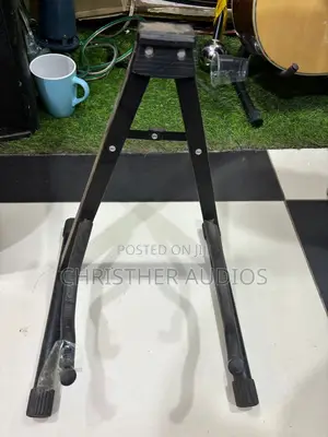 Guitar Stand