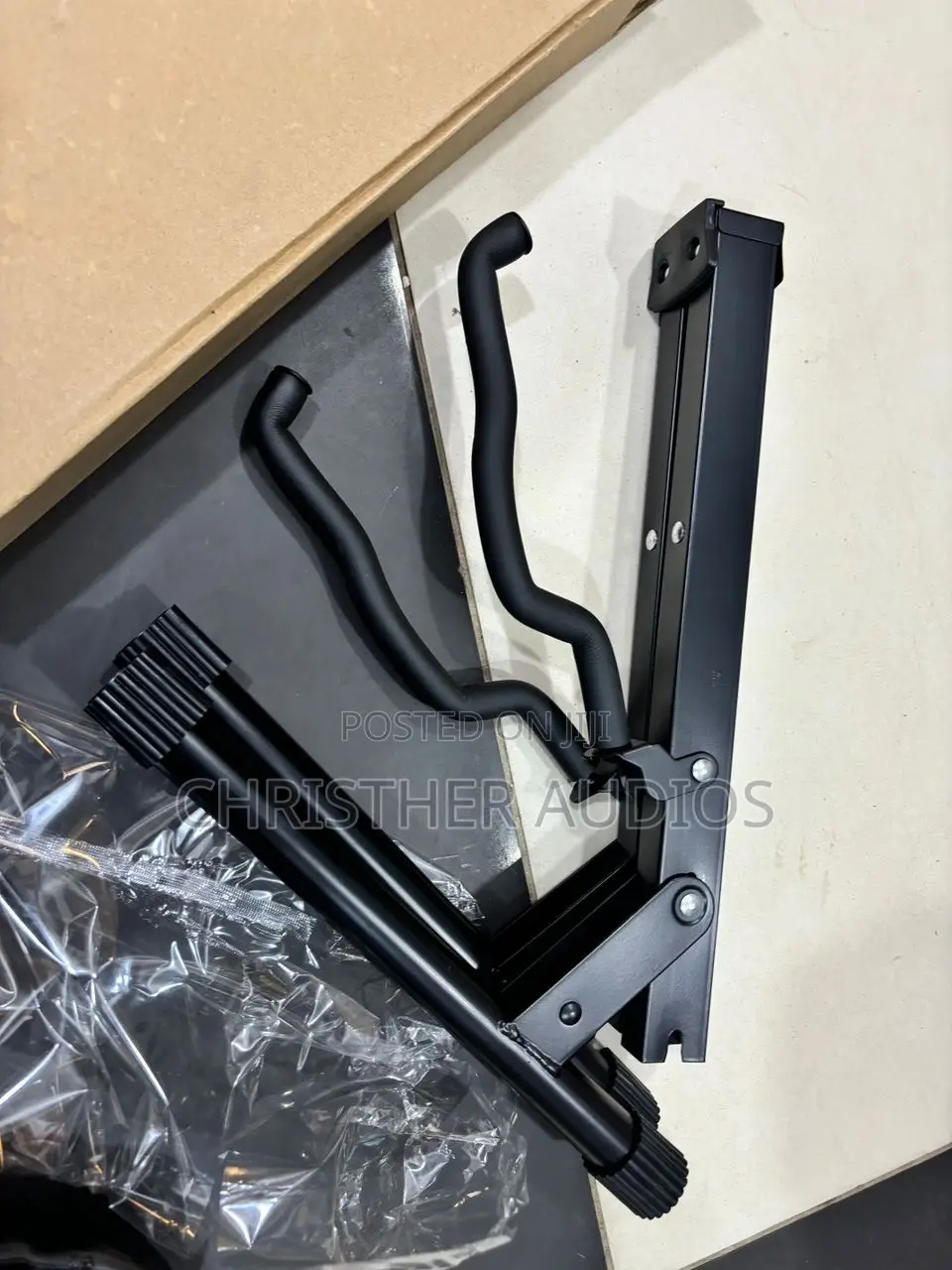 Guitar Stand