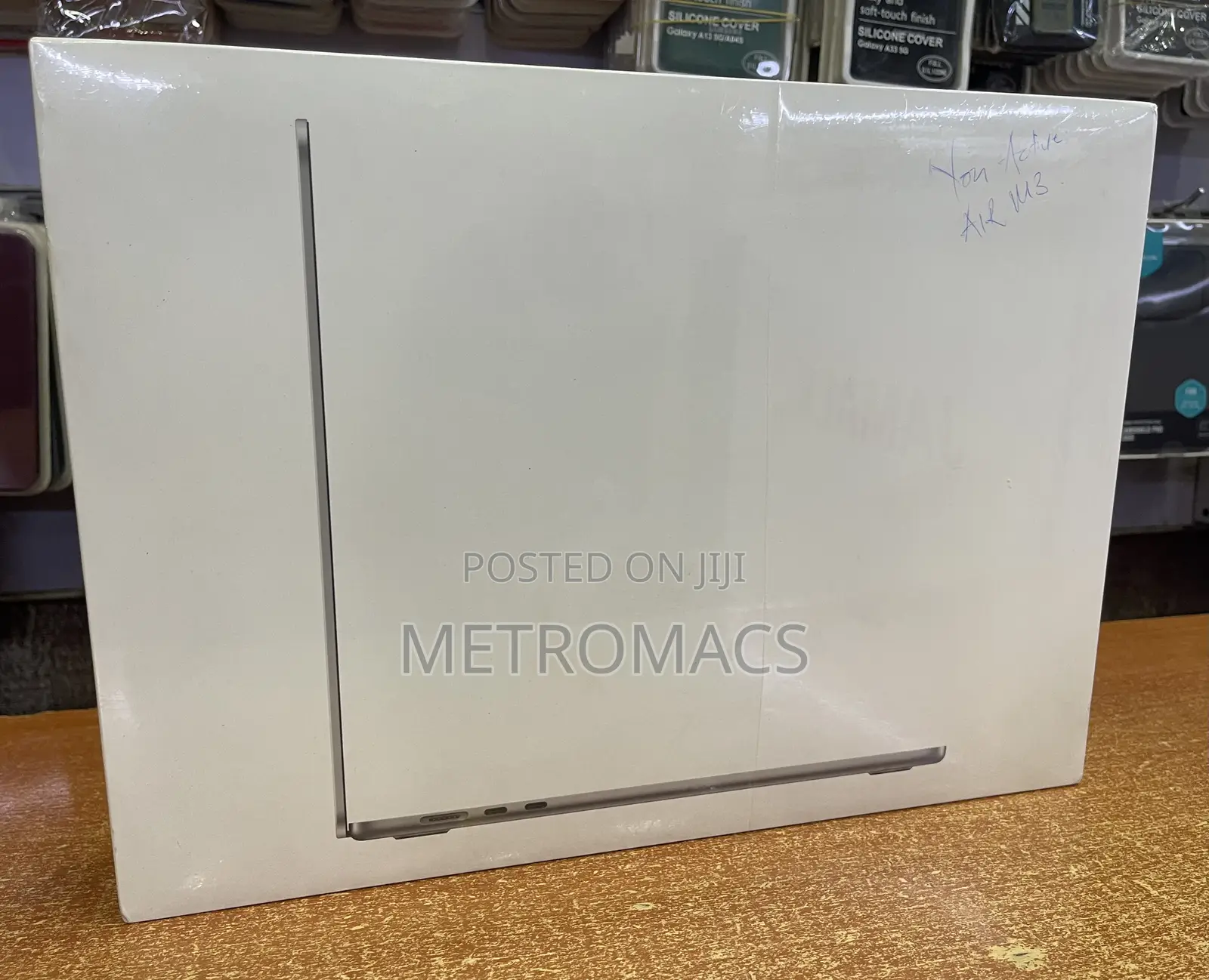 New Laptop Apple MacBook Air 2024 M3 15-Inch 8GB Apple M3 SSD 256GB
