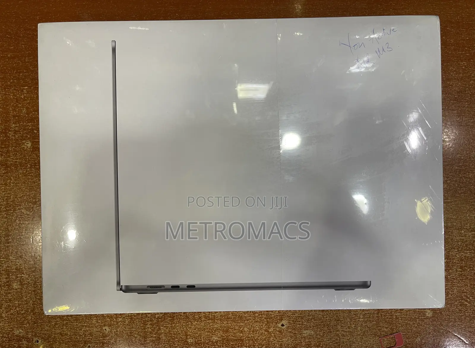 New Laptop Apple MacBook Air 2024 M3 15-Inch 8GB Apple M3 SSD 256GB
