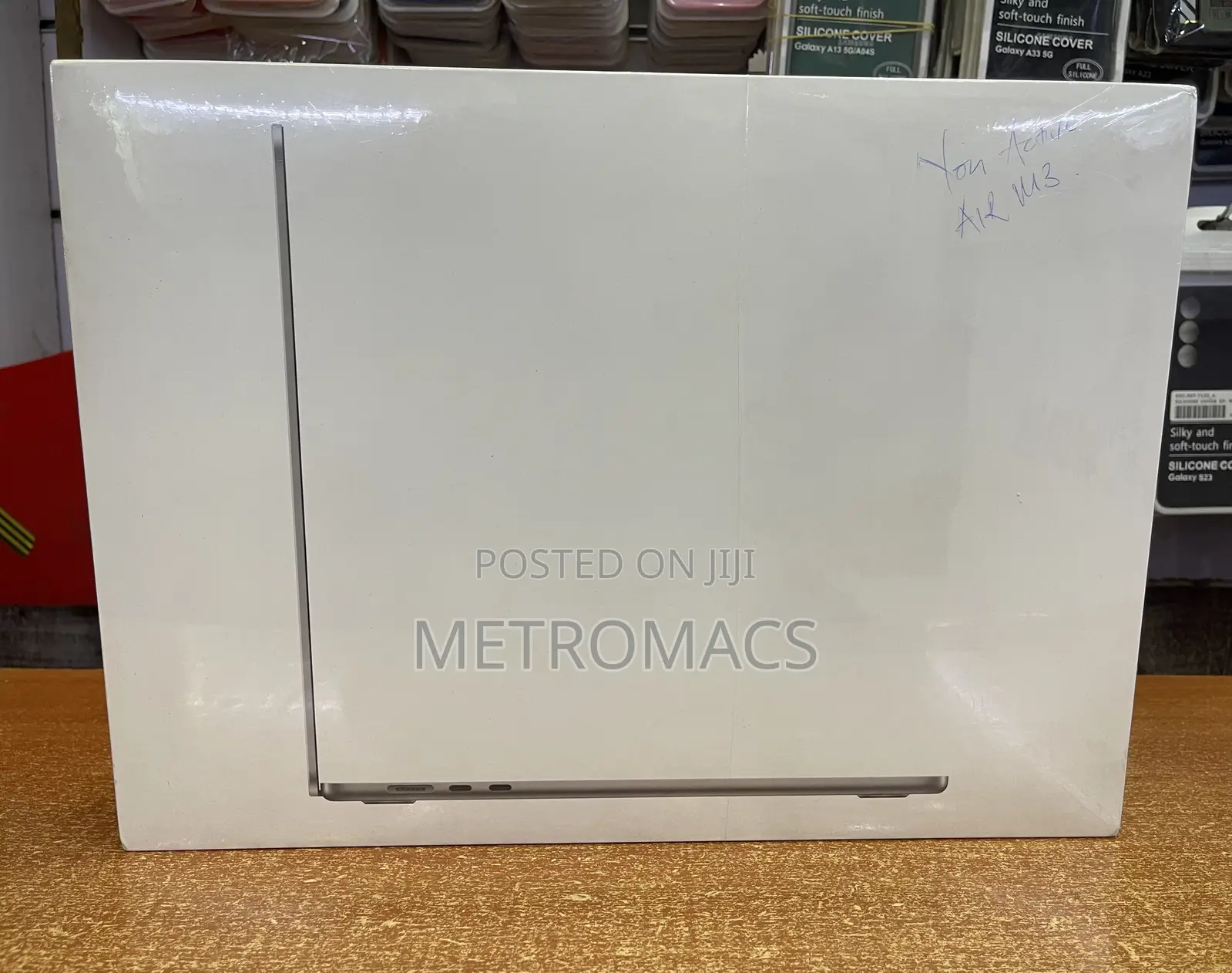 New Laptop Apple MacBook Air 2024 M3 15-Inch 8GB Apple M3 SSD 256GB