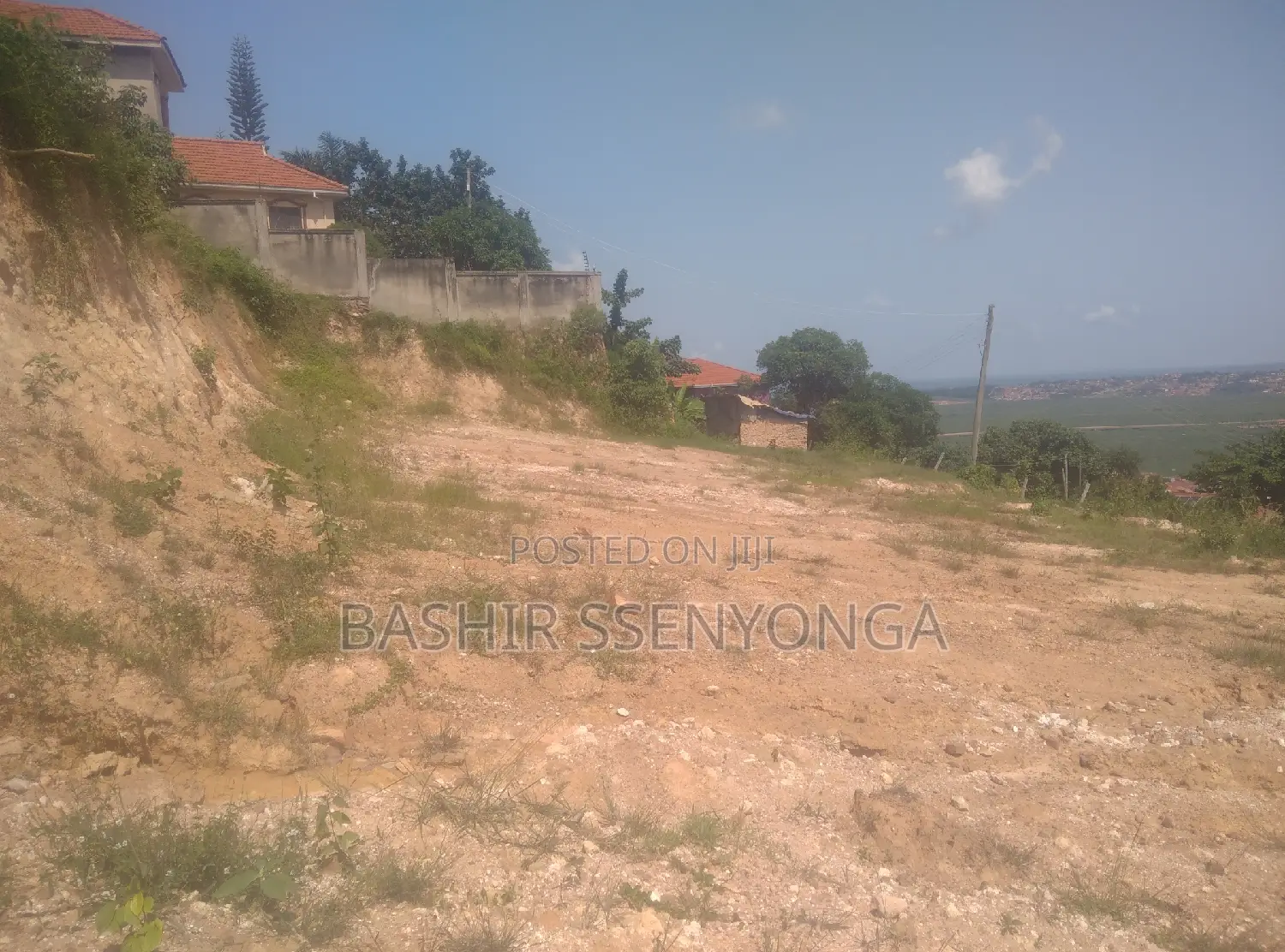 Plot of 28 Decimals in Upper Buziga With Lake View