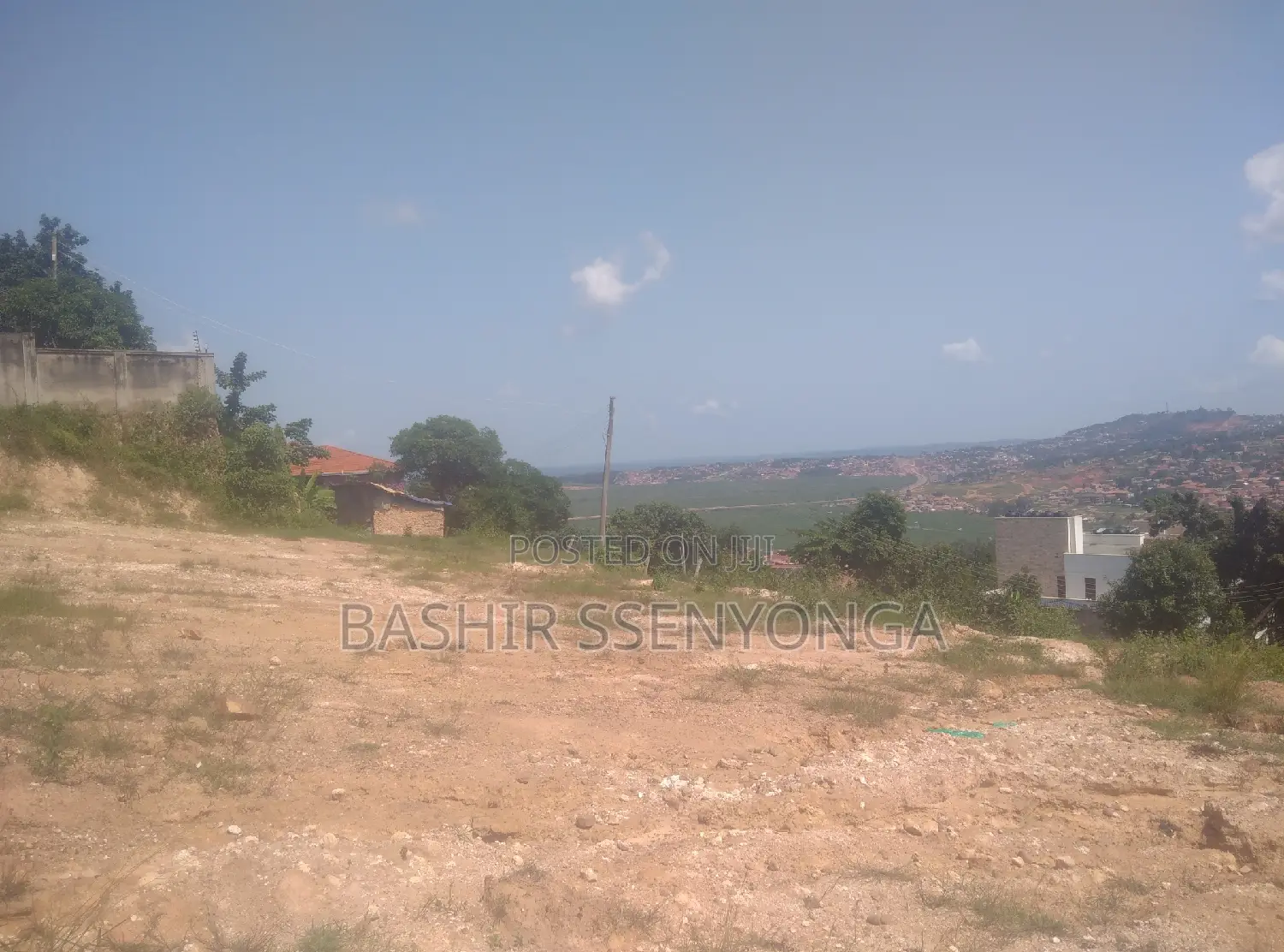 Plot of 28 Decimals in Upper Buziga With Lake View