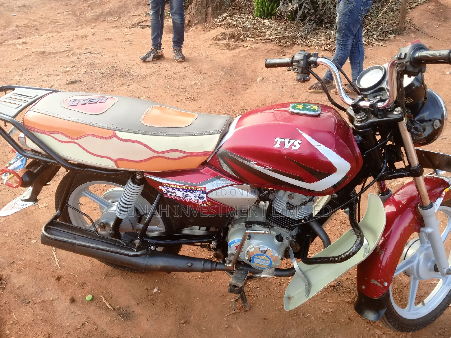 TVS HLX 125 2023 Red