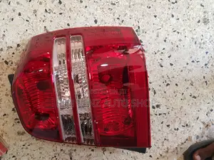 Toyota Kluger Taillamp 2001 - 2003 ( With Sockets)