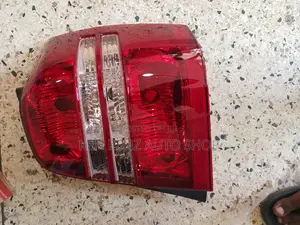 Toyota Kluger Taillamp 2001 - 2003 ( With Sockets)