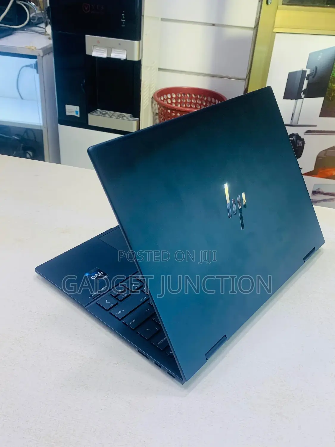 New Laptop HP Envy X360 8GB Intel Core I5 SSD 512GB
