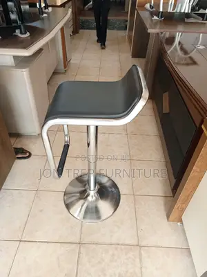 Kicken Bar Stool Adjustable
