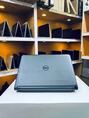 Laptop Dell Latitude E3350 4GB Intel Core I5 HDD+SSD 500GB