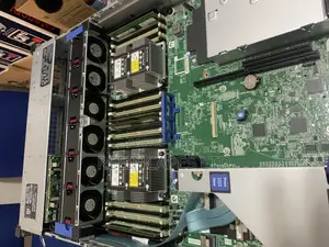 Server HP ProLiant DL380 Gen10 64GB HDD 2T