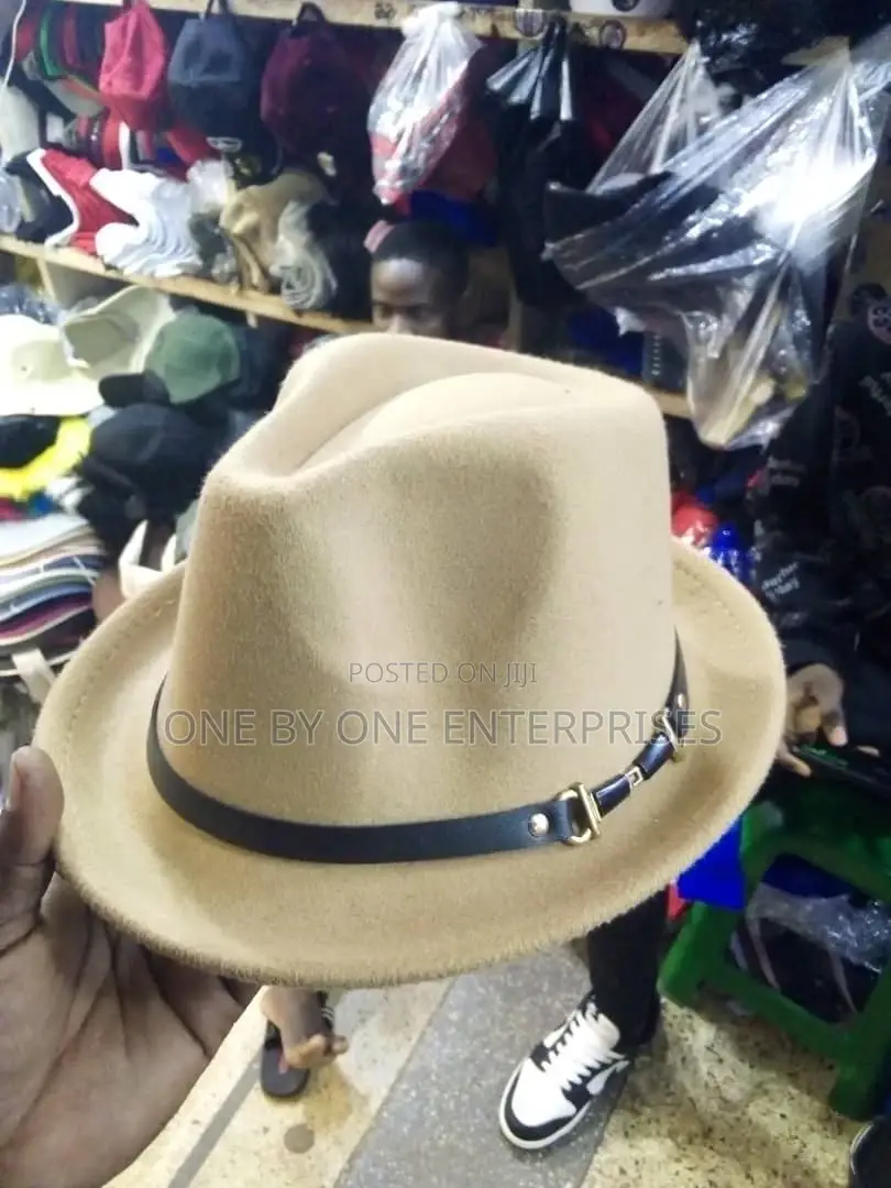 Unisex Eye-Catching Felt Fedora Hat
