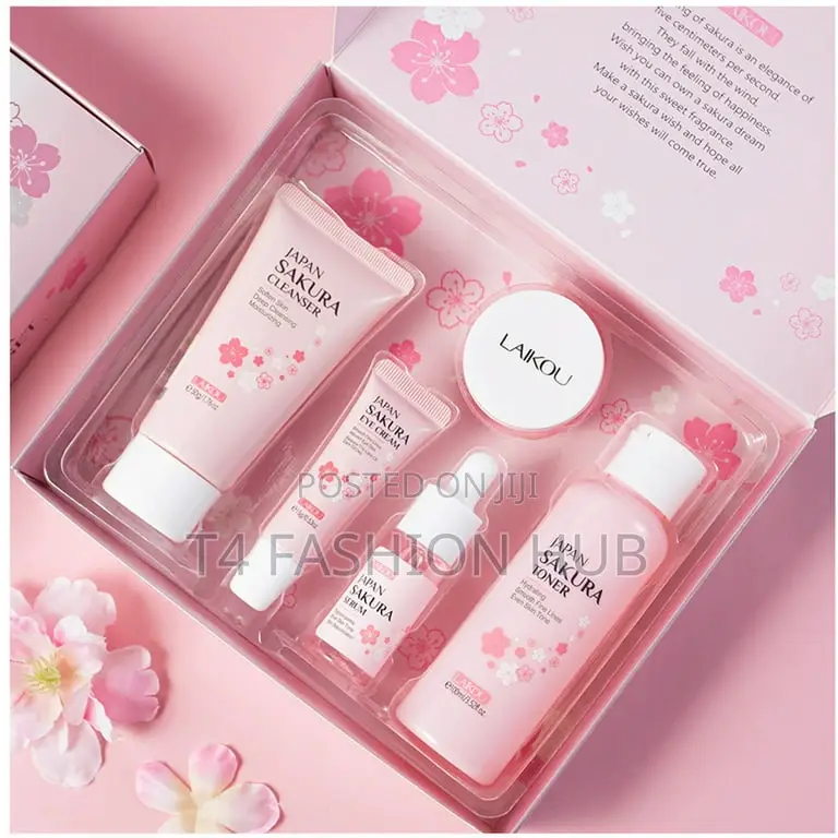 Sakura Skincare Set