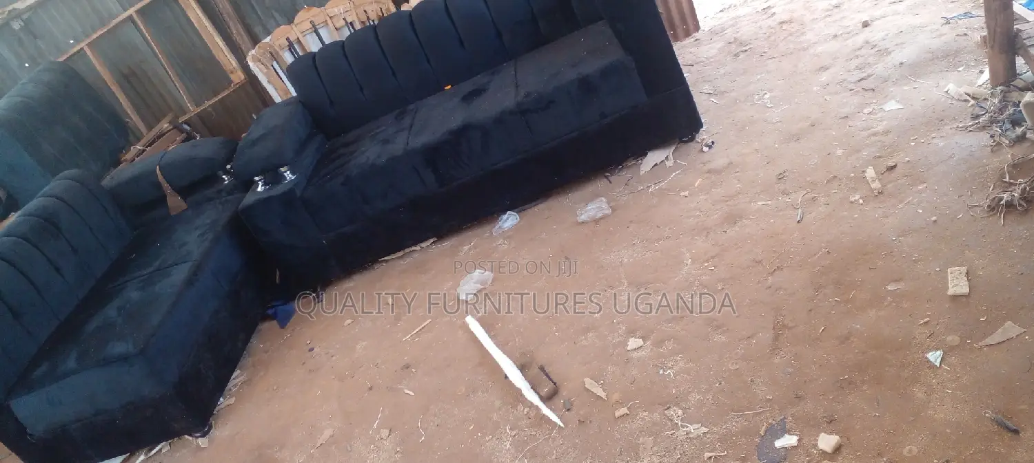 5 Seater Sofa Seat in Black Colour