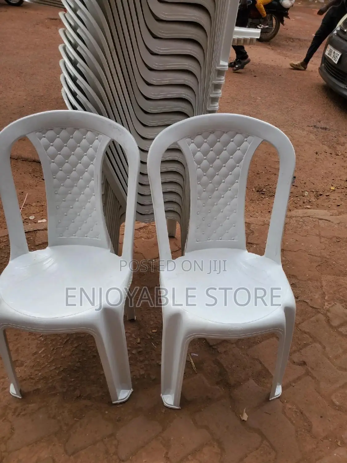 Plastic Chairs Plastic Chairs