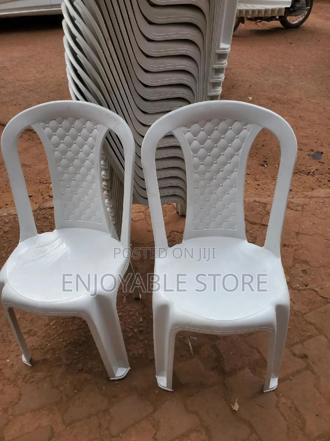 Plastic Chairs Plastic Chairs