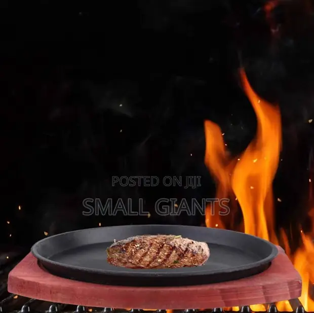 Kitchen Round Sizzling Plate With Wooden Base in Central Division