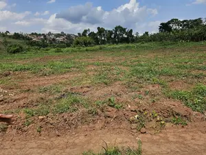 Wakiso-Namusera Mabombwe Estate Along Hoima Road