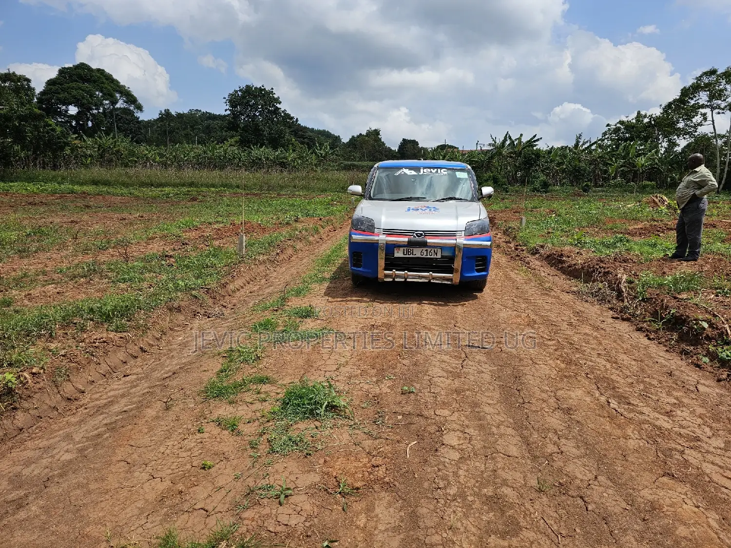 Wakiso-Namusera Mabombwe Estate Along Hoima Road