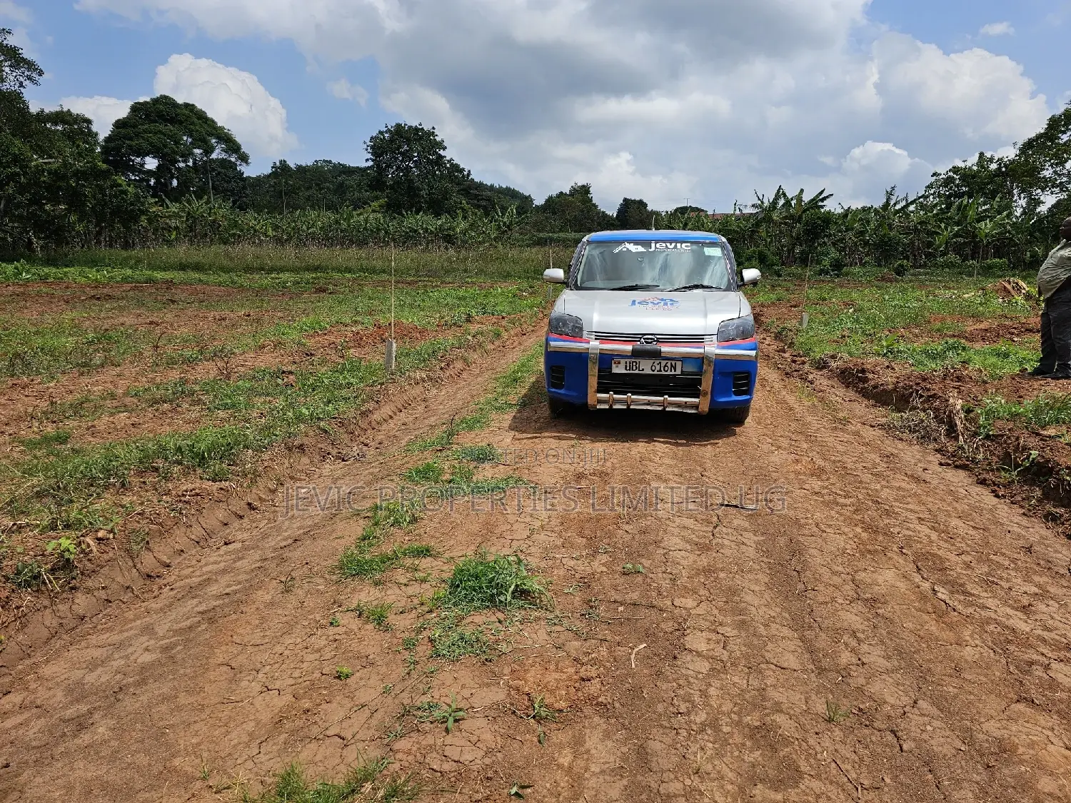Wakiso-Namusera Mabombwe Estate Along Hoima Road