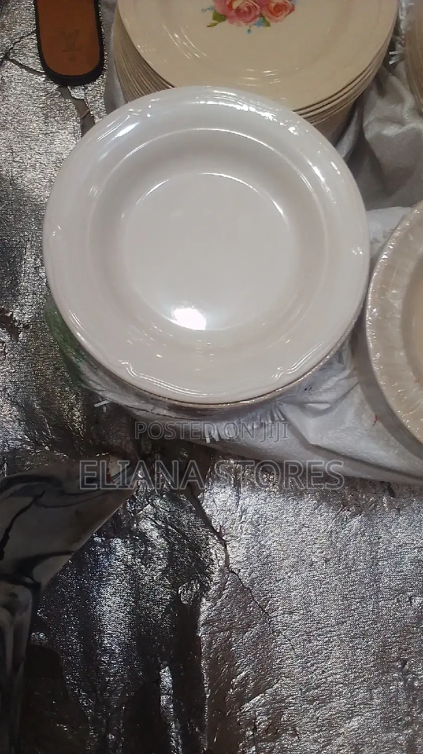 Round Brown Hard Melamine Plates