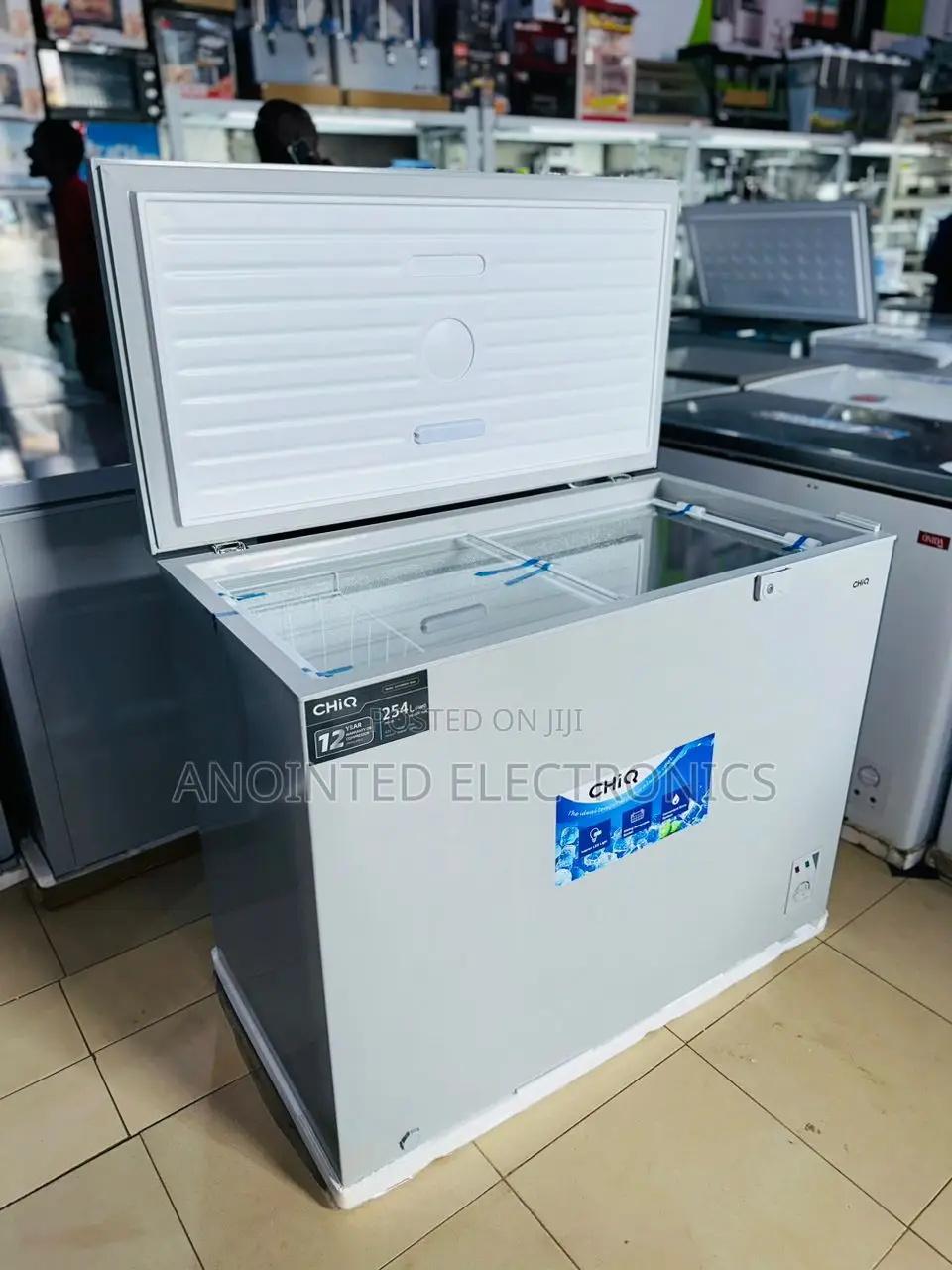 Chiq 260L Deep Freezer