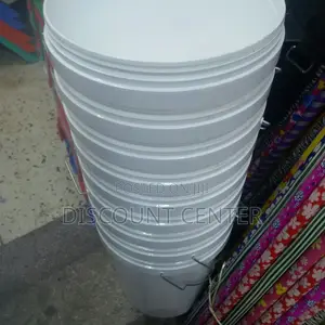 White Bucket With Cover Plastic
