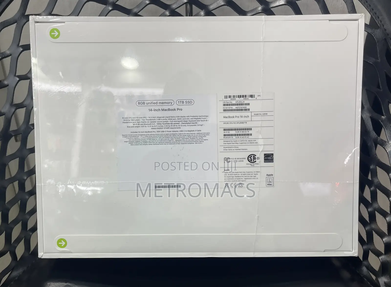 New Laptop Apple MacBook Pro 2023 M3 14-Inch 8GB Apple M3 SSD 1T