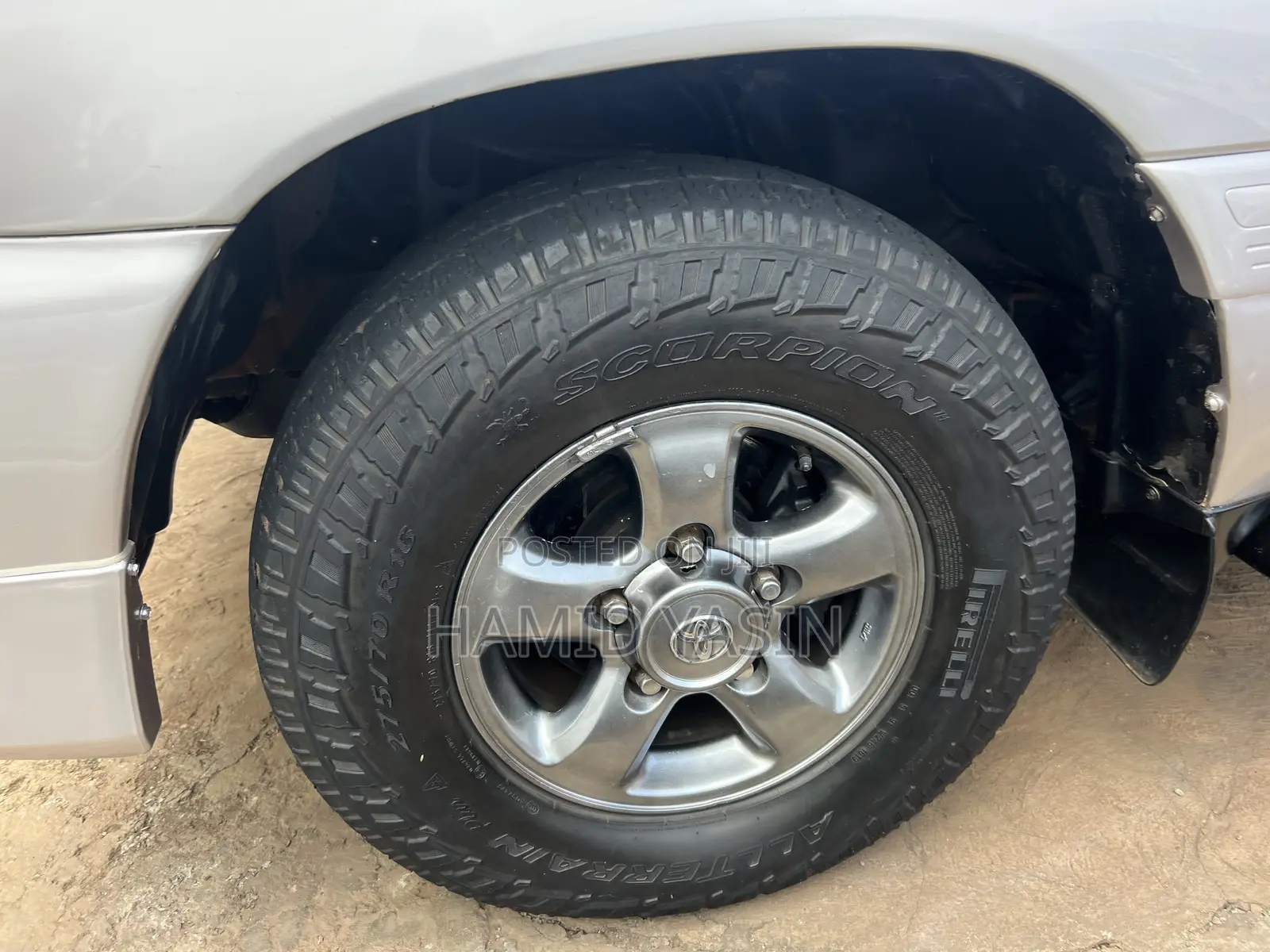 Toyota Land Cruiser 2000 Silver