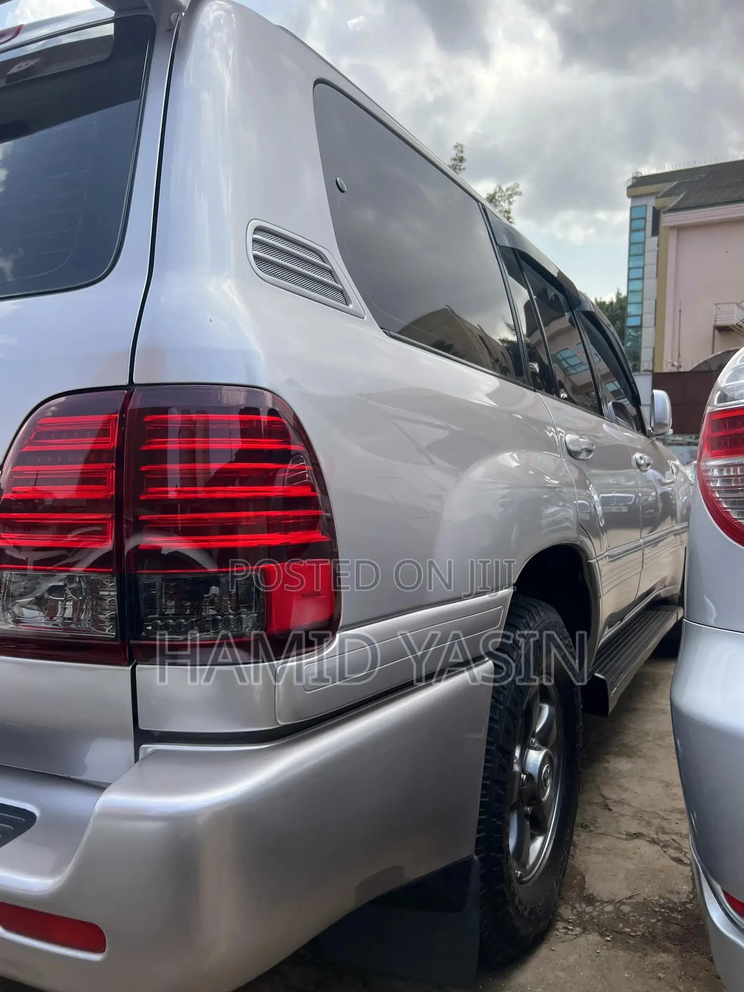 Toyota Land Cruiser 2000 Silver