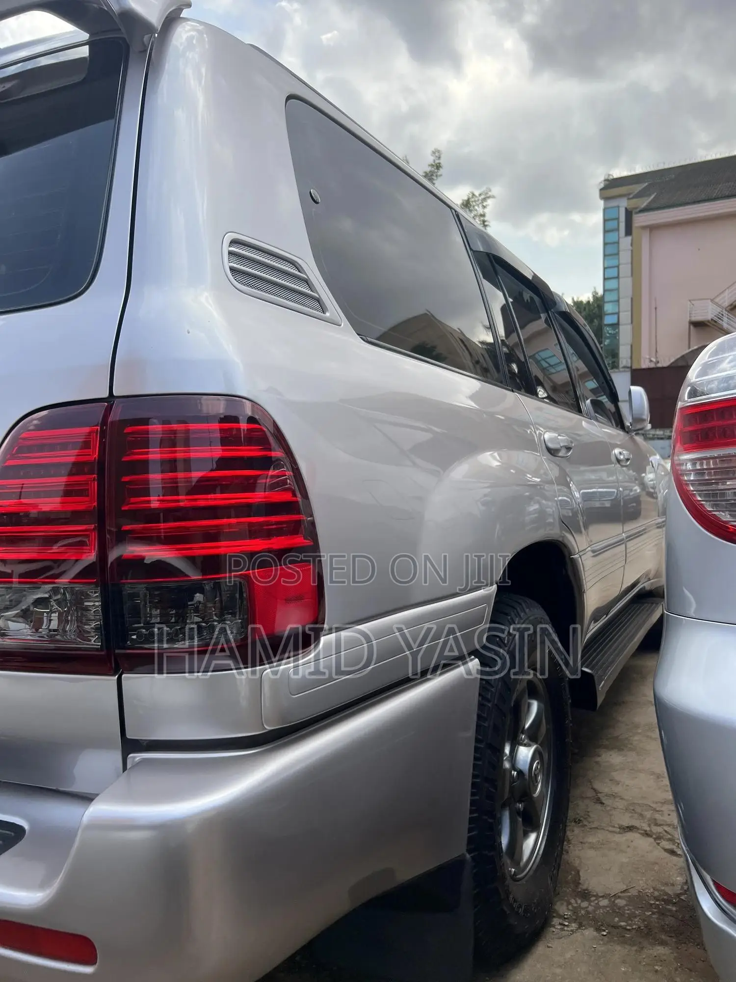 Toyota Land Cruiser 2000 Silver