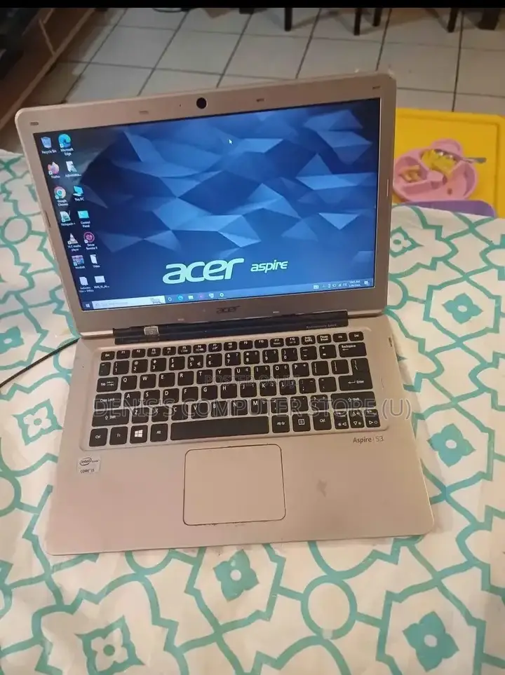 Laptop HP 15-Dy2075tg 4GB Intel Core I3 HDD+SSD 350GB