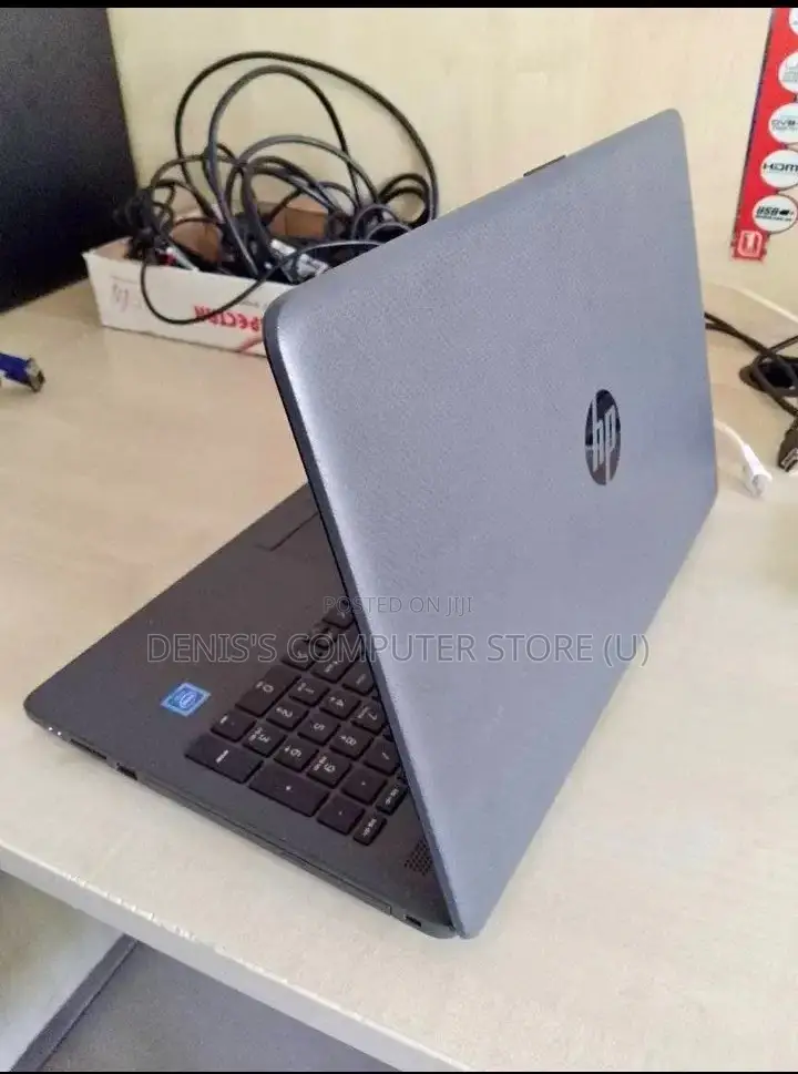 Laptop HP 15-Dy2075tg 4GB Intel Core I3 HDD+SSD 350GB