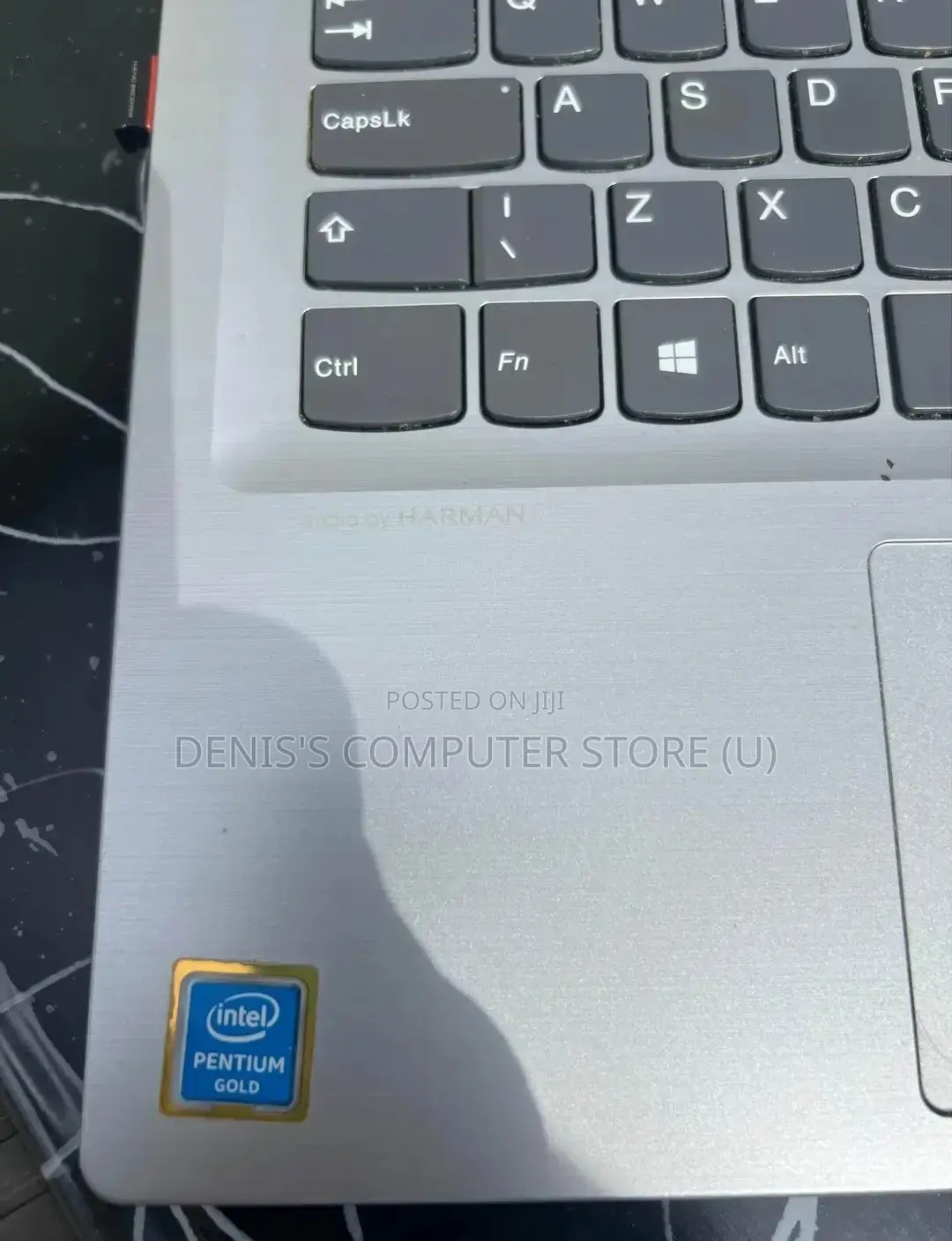 Laptop Lenovo LOQ 15IRH8 3GB Intel Core I3 SSD 128GB
