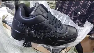 Jordan 4 Black