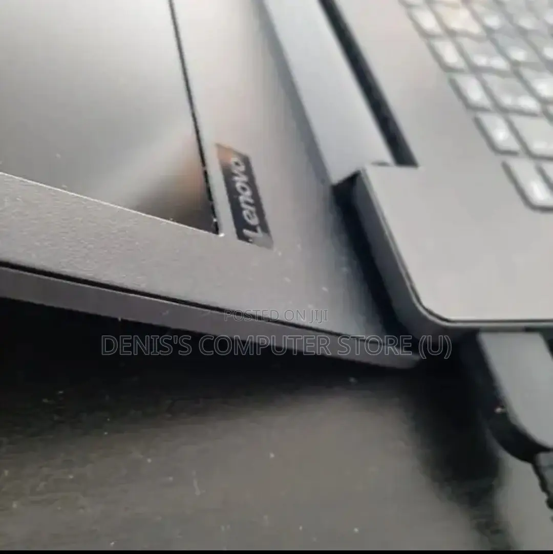 Laptop Lenovo V330 4GB Intel Celeron HDD+SSD 256GB