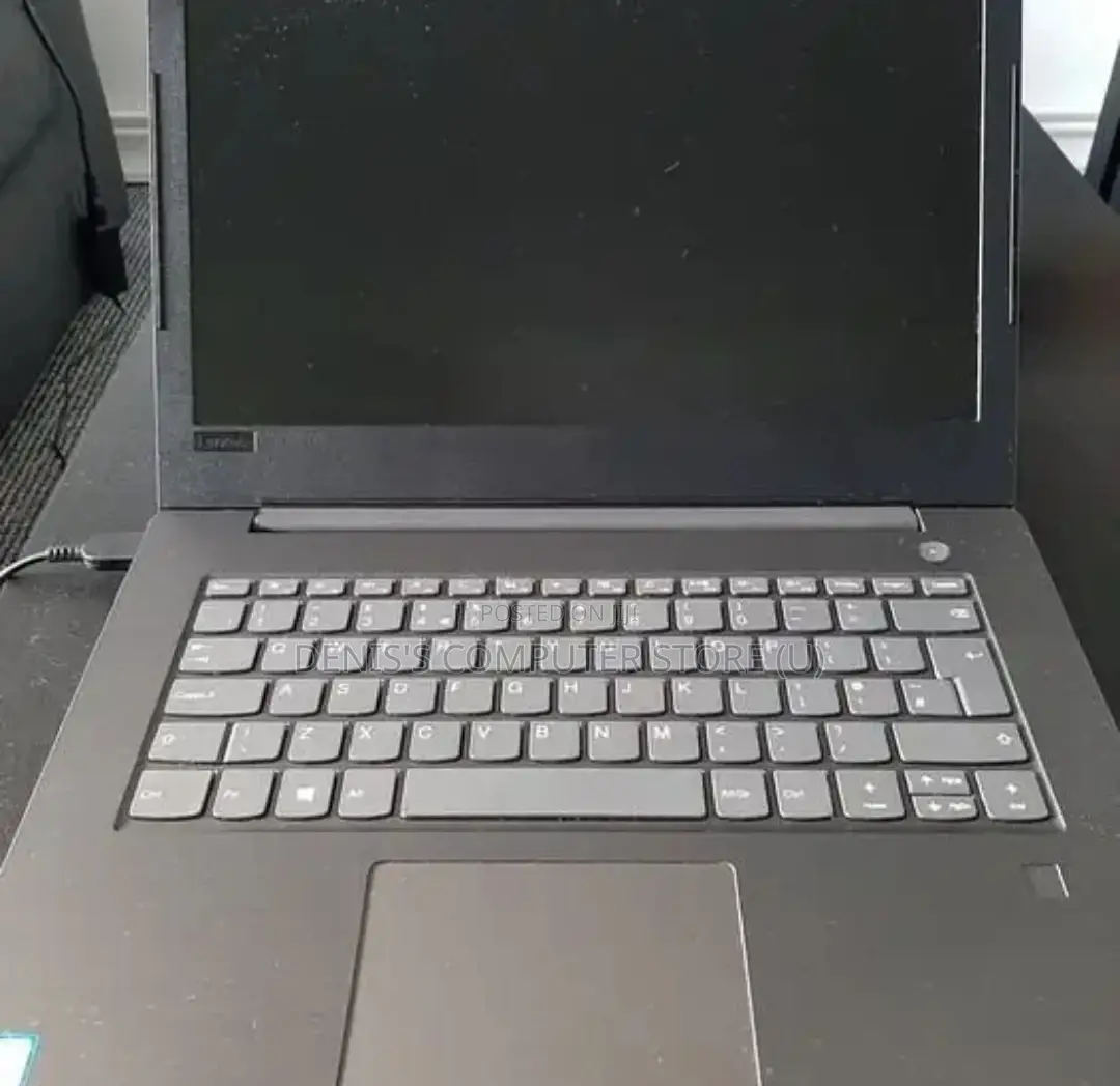 Laptop Lenovo V330 4GB Intel Celeron HDD+SSD 256GB