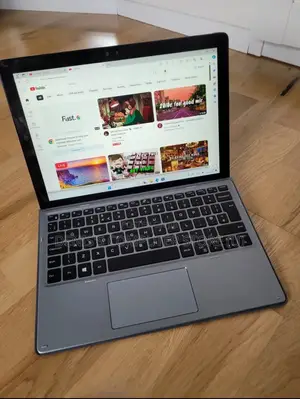 Laptop Dell XPS 17 9720 4GB Intel Celeron SSD 128GB