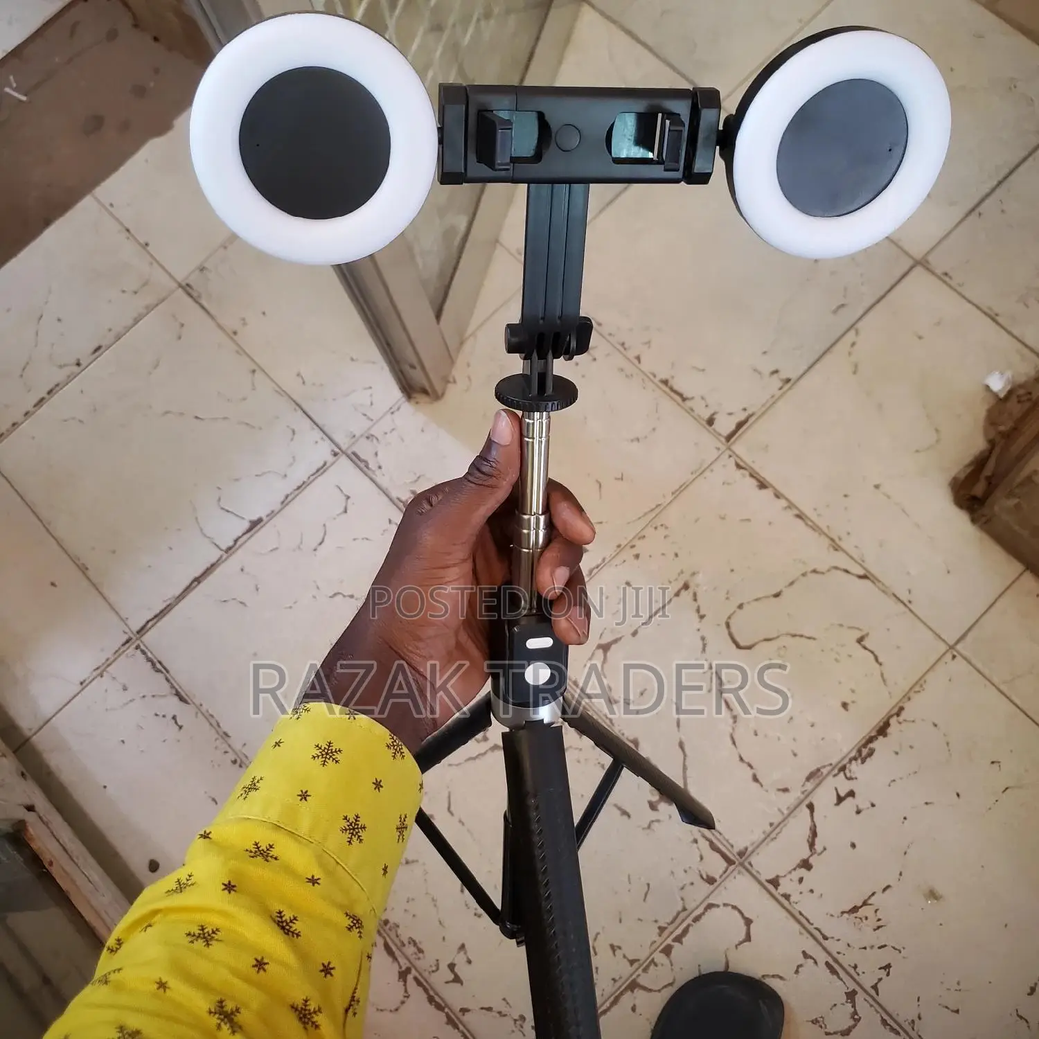 Multifunctional Monopod With Selfie Stick and Ring Light
