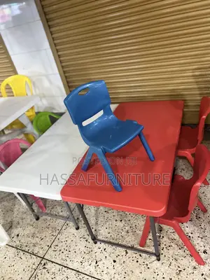 Kindergarten Reading Table and Chairs