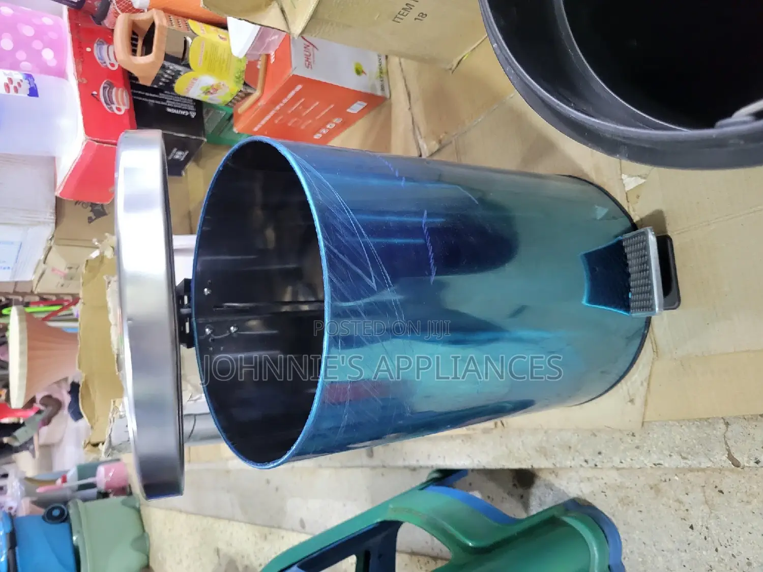 Stainless Steel Trashbins With Peddle 20L