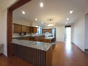 Furnished 7bdrm Duplex in Kyanja, Nakawa for sale