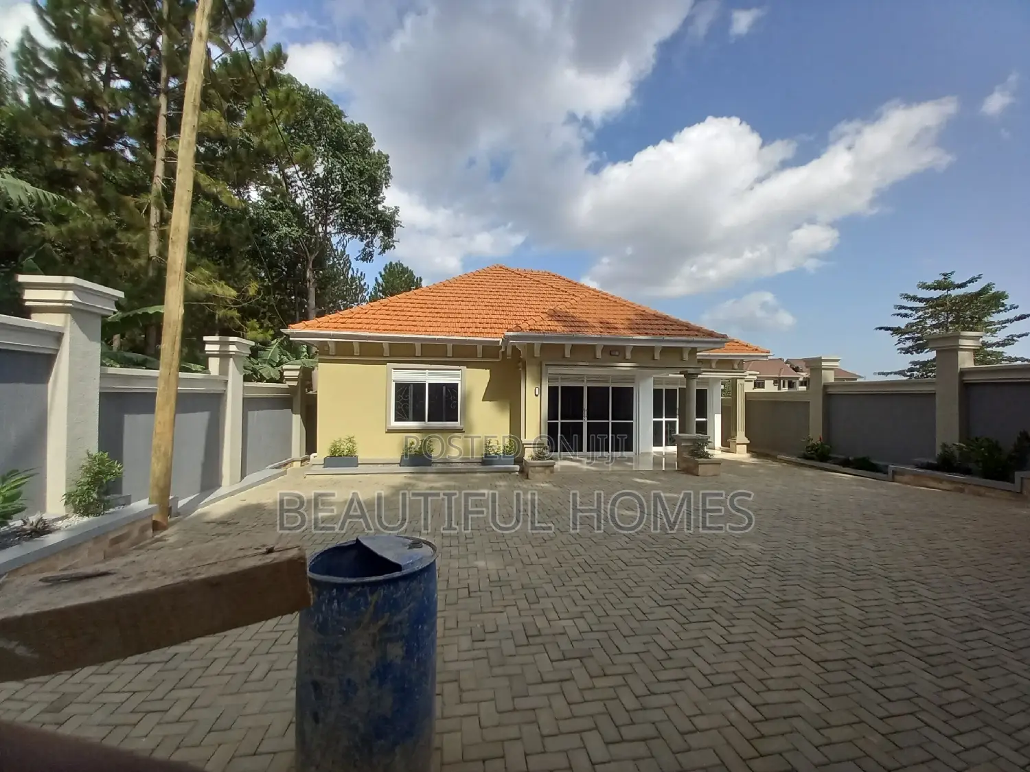 Furnished 4bdrm Bungalow in Namugongo, Central Division for sale