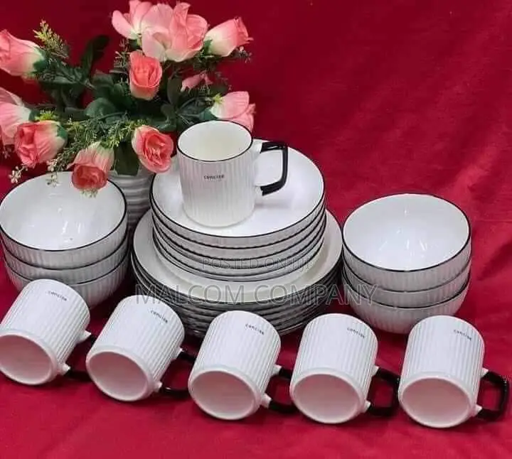 Dinner Plates and Cups 24pcs