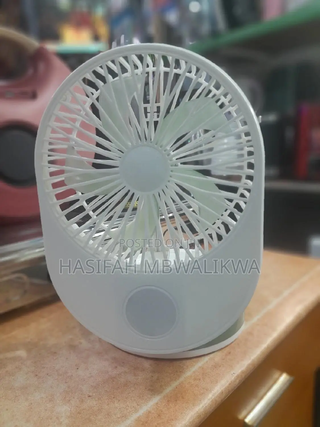 R8 Rechargeable Folding Table Fan