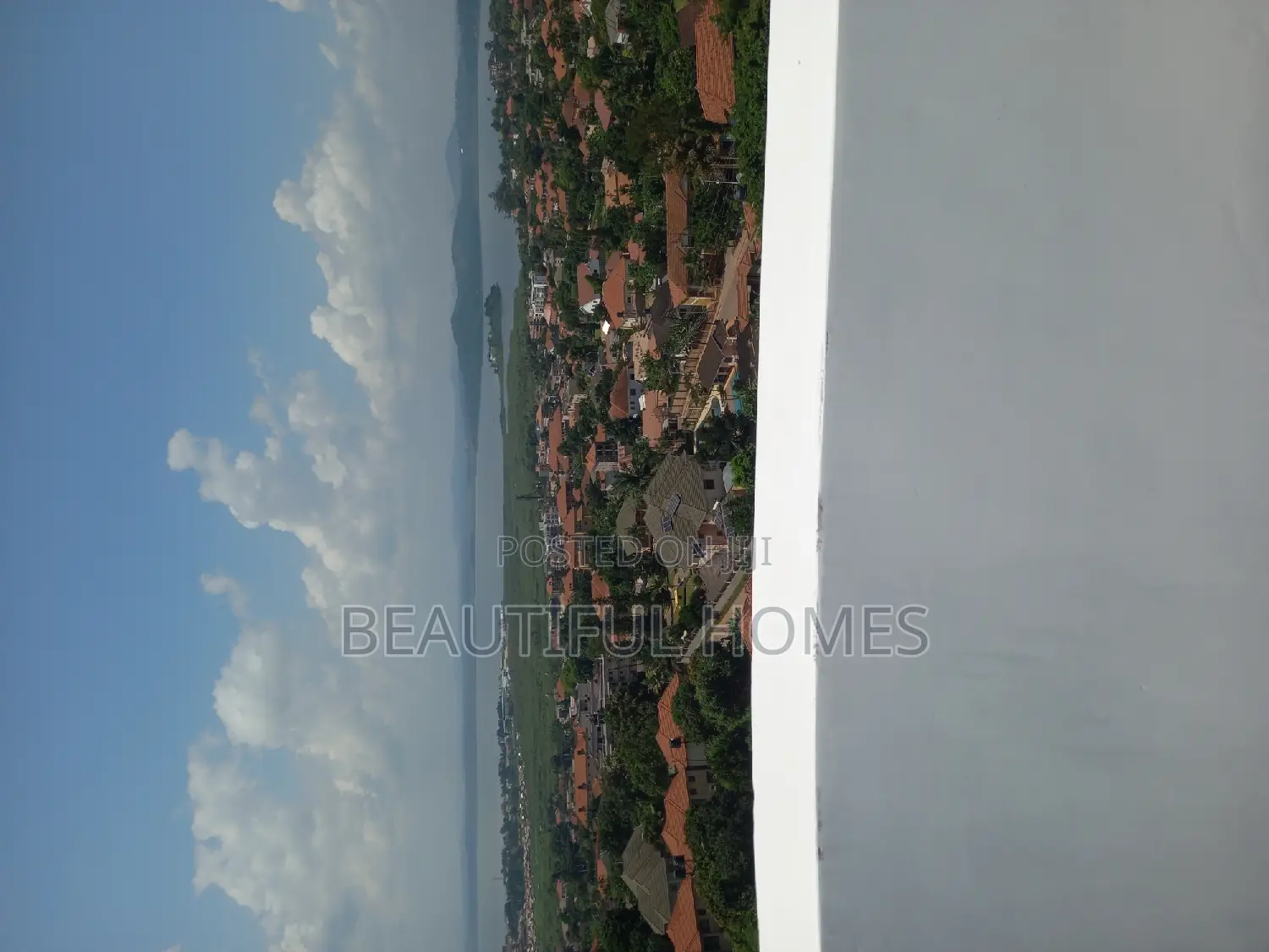 Furnished 3bdrm Condo in Munyonyo, Makindye for sale