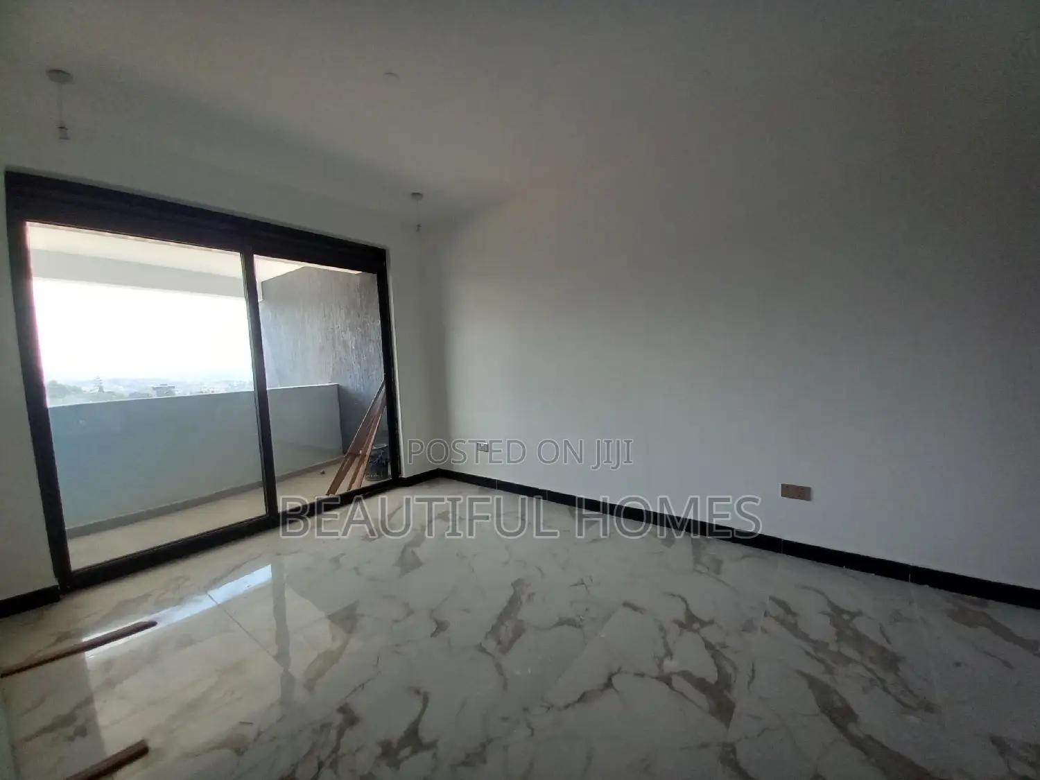 Furnished 3bdrm Condo in Munyonyo, Makindye for sale