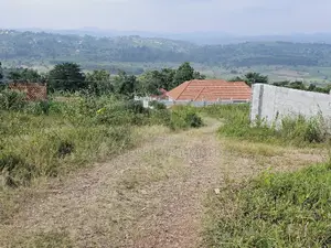 Quick Sale , Land at Kakiri Kikugi 2km Off Tarmac Police