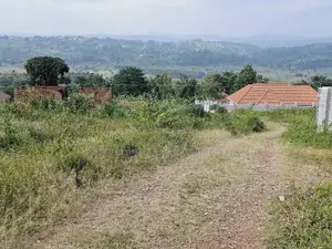 Titled Plot on Quick Sale Kakiri Kikugi Along Hoima Road