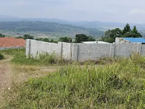 Am Selling This Land at - Wakiso Kakiri -Hoima Rd Urgently